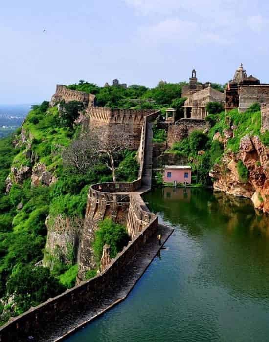 Udaipur To Chittorgarh Taxi Service